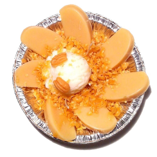 Surprise them with our Apple Pie Candle Birthday Gift! Treat your loved one to the aroma of apple