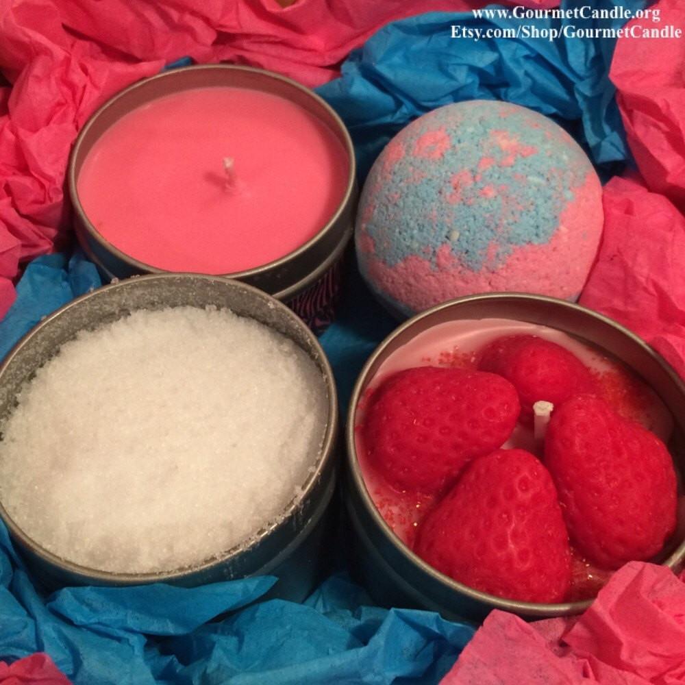 Personalized Christmas Gift for Her. Gift for Mom. Gift for Friend.  Candles, Soap, Wax Melts, Bath Salts, Sugar Scrub, and More 